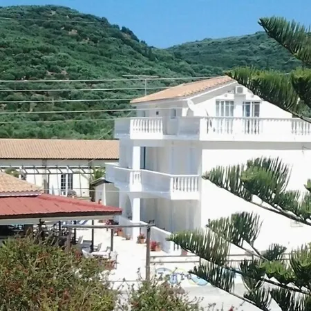 מלון דירות Zantegarden 3*